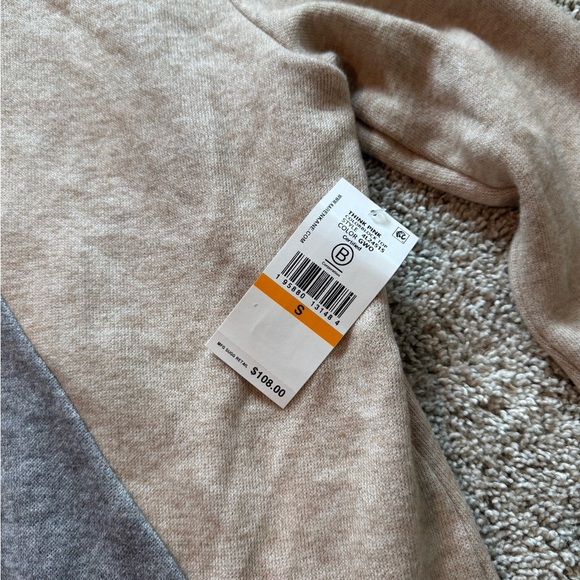 Karen Kane Asymmetrical sweater Cowl Neck Sweater Classic Knit size small - Picture 4 of 7